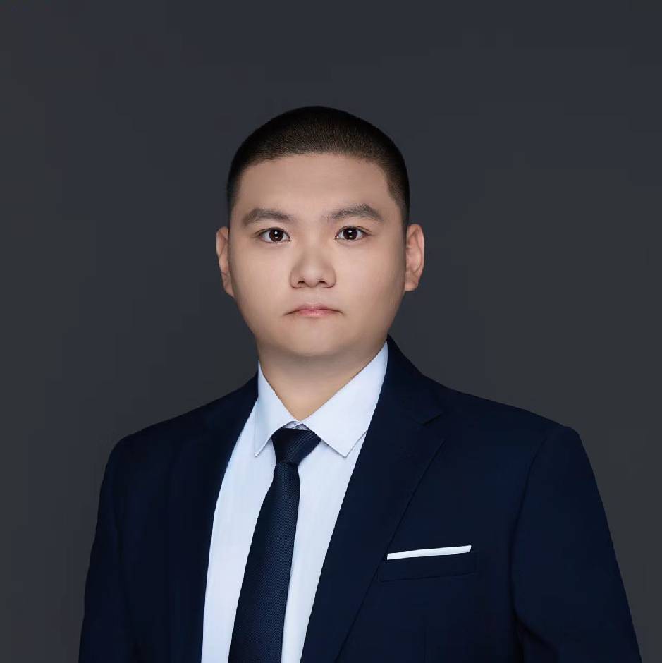 胡桐     实习律师